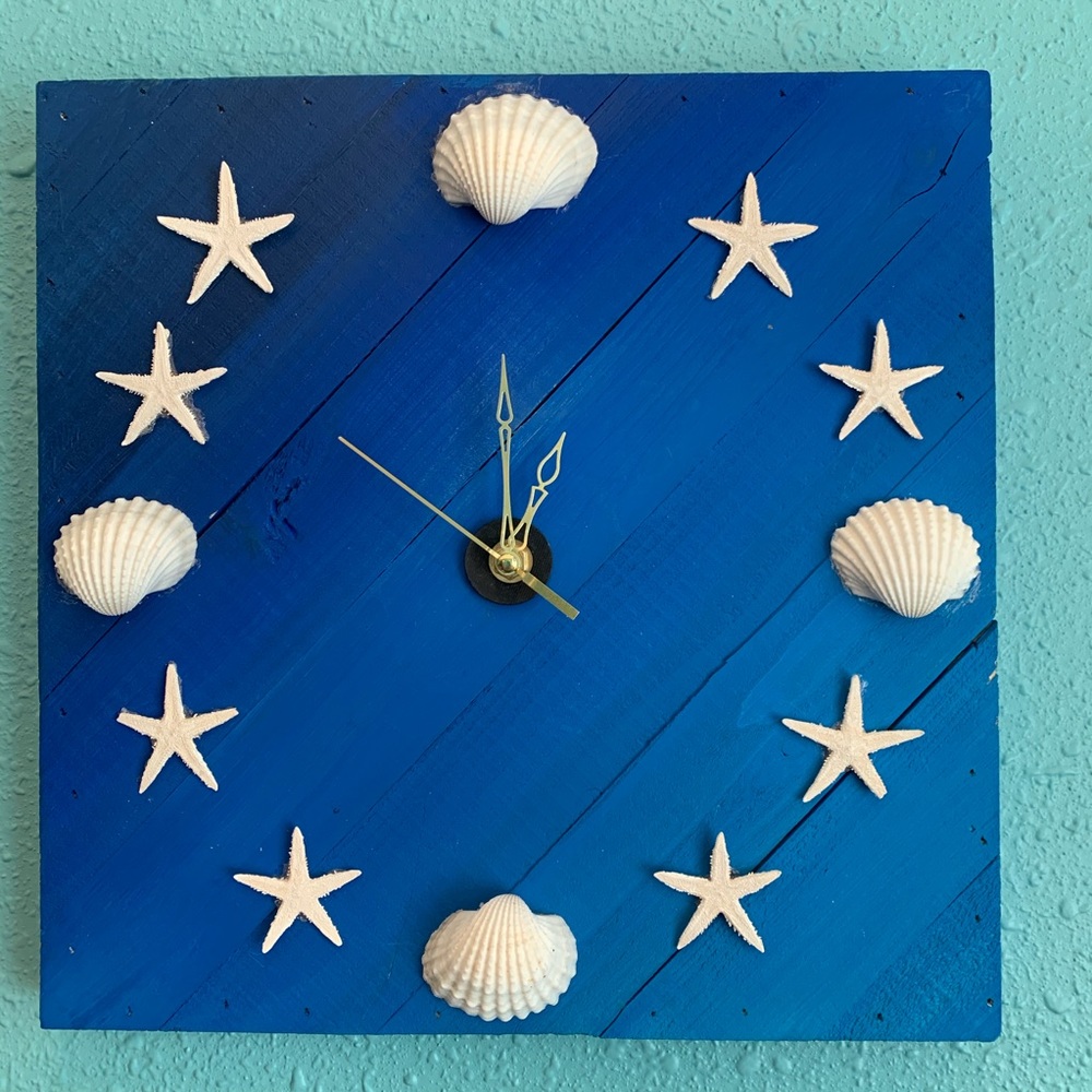 Seashore Clock - Picture 2 of 4